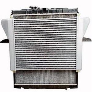 工程汽車散熱器加水破裂了應該怎么辦？